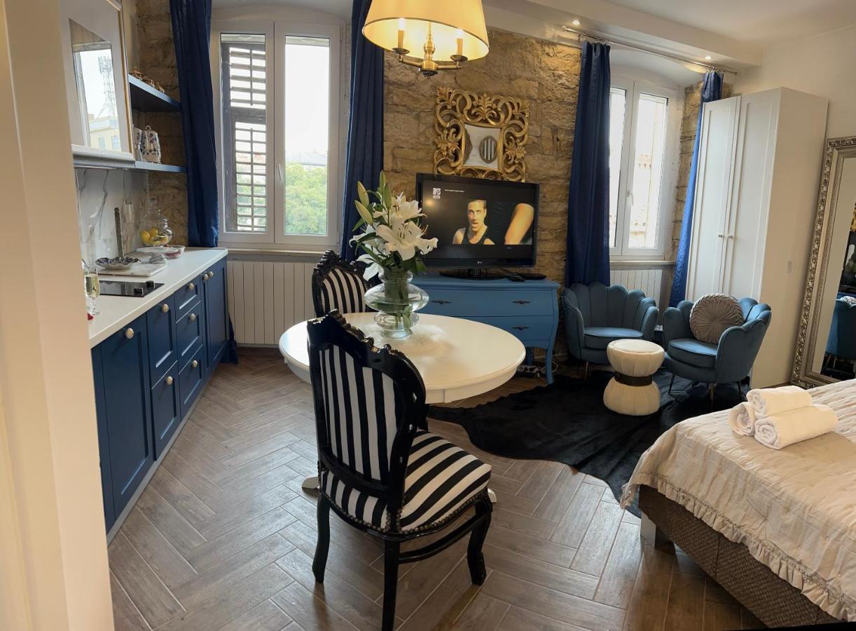 La Dolce Vita Luxury Apartments With Best Free Private Parking In City Center プーラ エクステリア 写真
