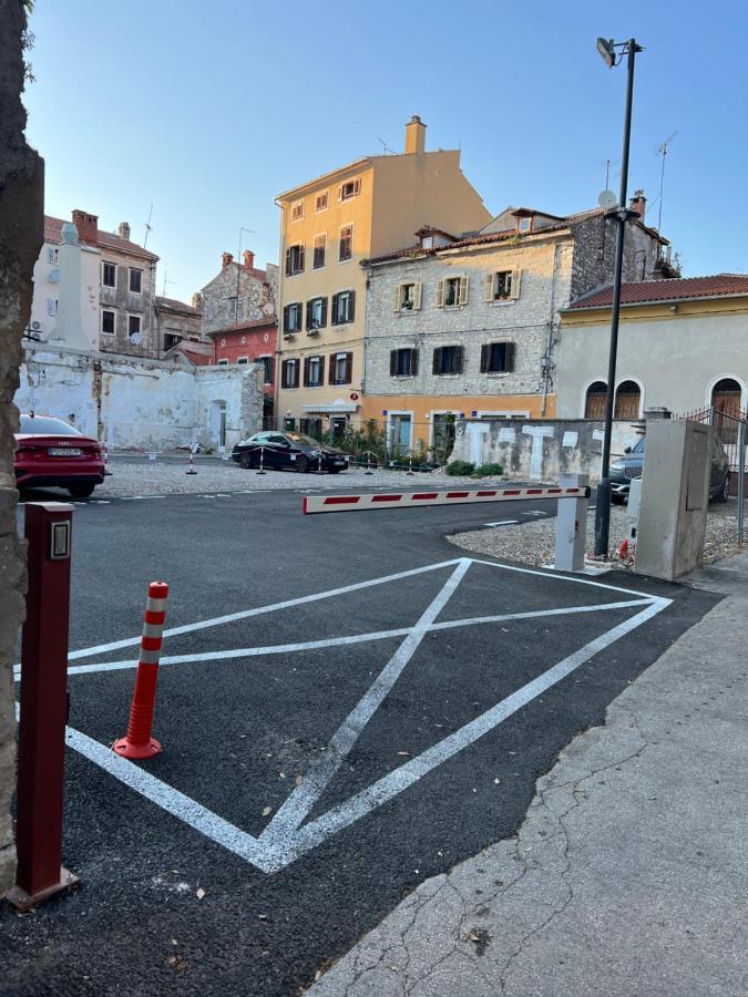 La Dolce Vita Luxury Apartments With Best Free Private Parking In City Center プーラ エクステリア 写真